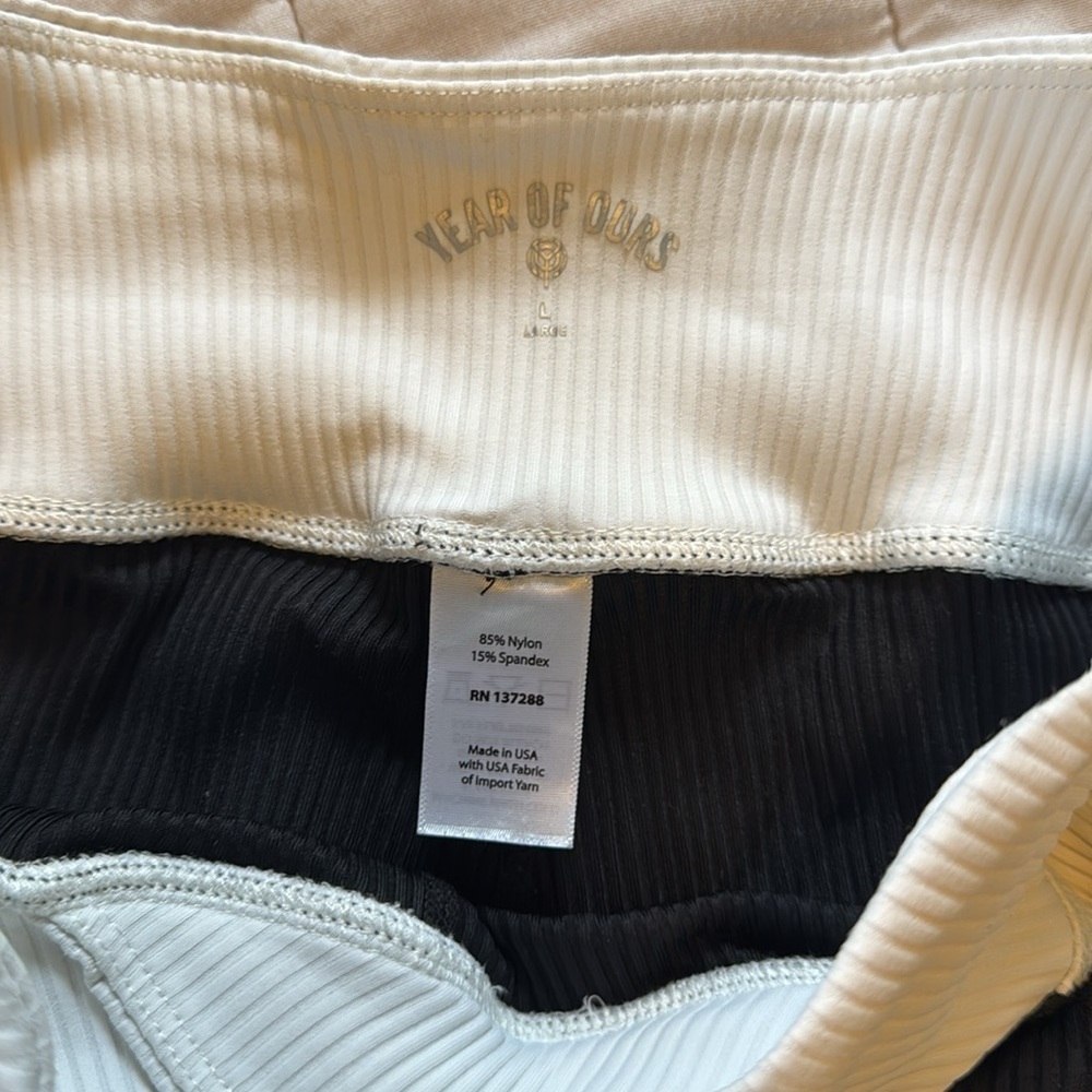 Year of Ours // Ribbed Studio Biker Short - Picture 8 of 9